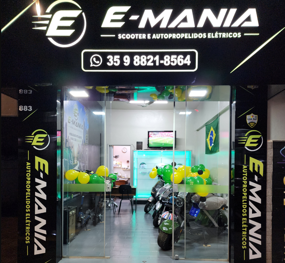 Fachada da loja E-Mania em São Lourenço - MG